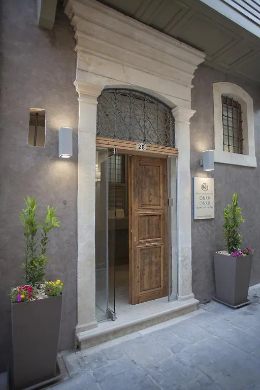 Onar Superior Suites Rethymno 0*,